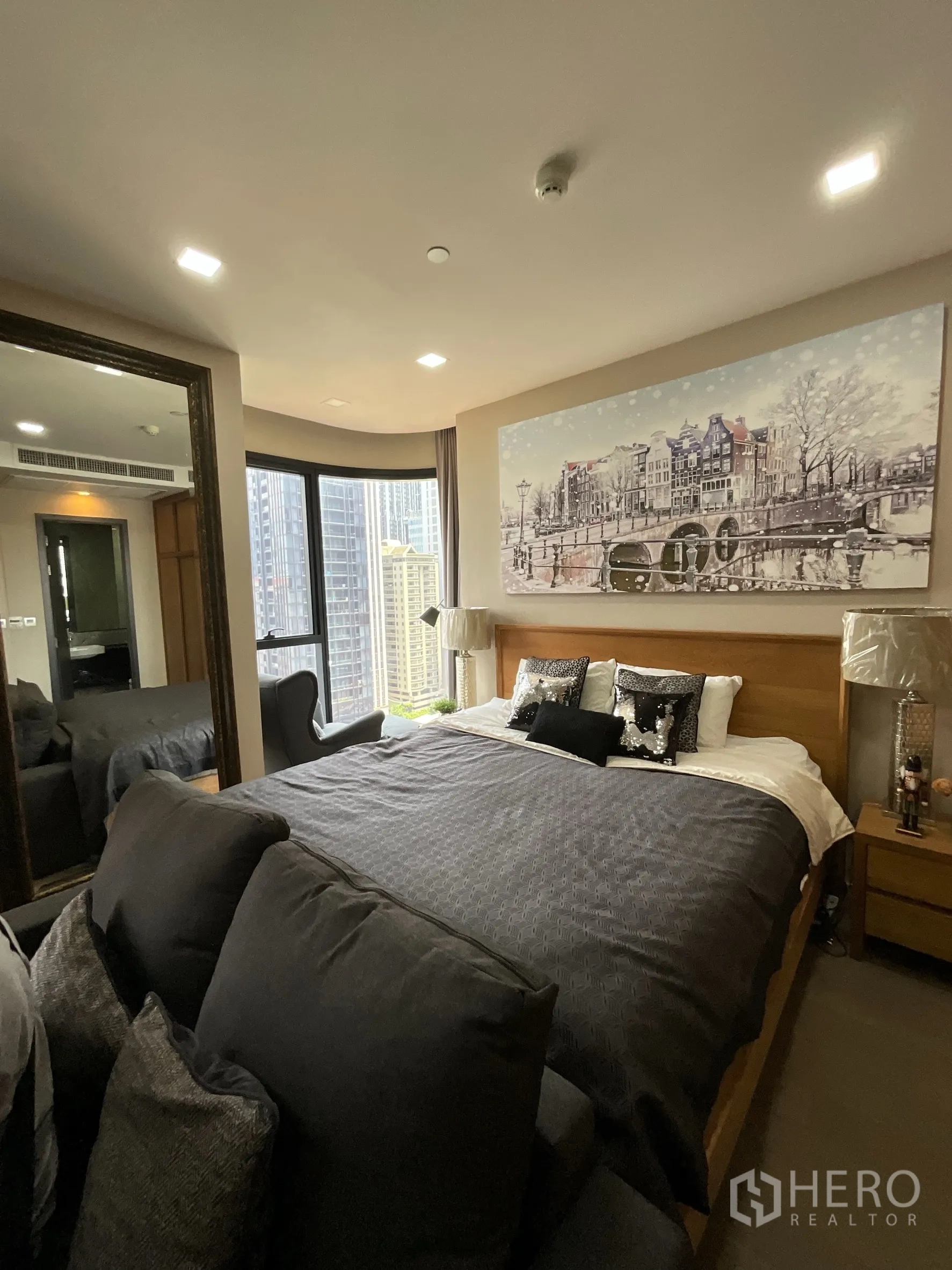 Featured image for 出租 Ashton Asoke 一卧室公寓，位于曼谷 Watthana 区 Khlong Toei Nuea | 近 BTS Asok 与 MRT Sukhumvit