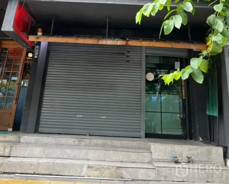 Featured image for 出租 店屋 150 平方米 在 克隆丹努阿 瓦塔纳 曼谷 BTS 帕卡农