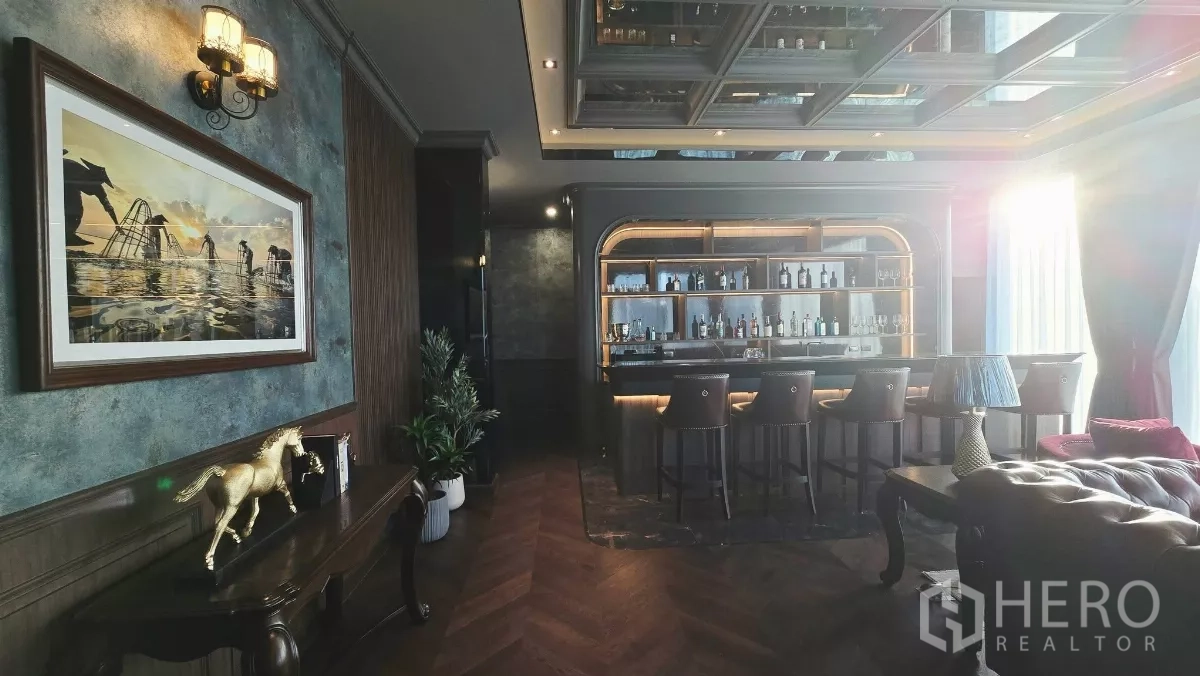 Detached House for rent in Prawet, Bangkok - Wide view of the bar lounge with sunlight filtering through sheer curtains.