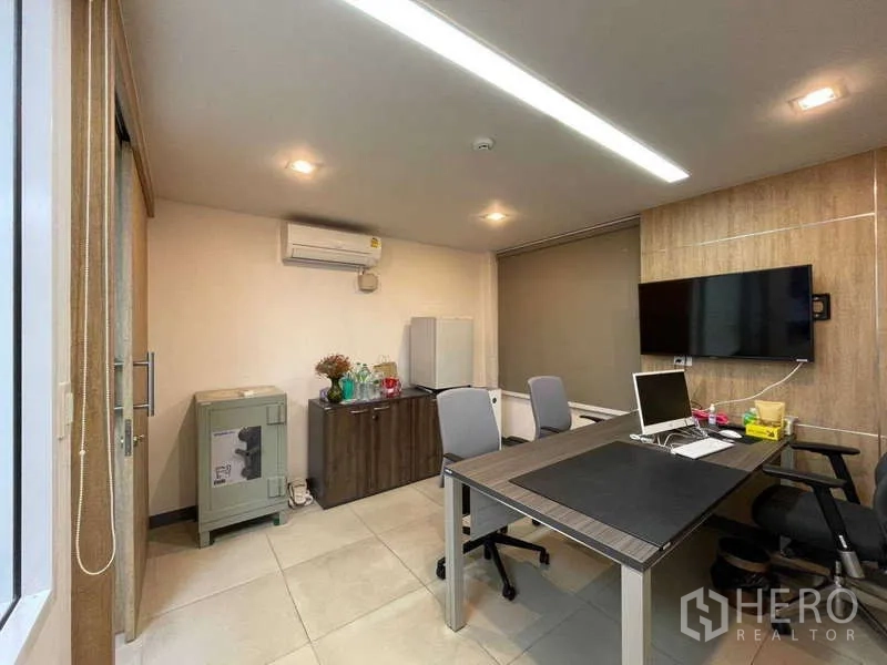 Home Office for rent in Watthana, Bangkok - Private office with TV, safe, cabinets and work desk.