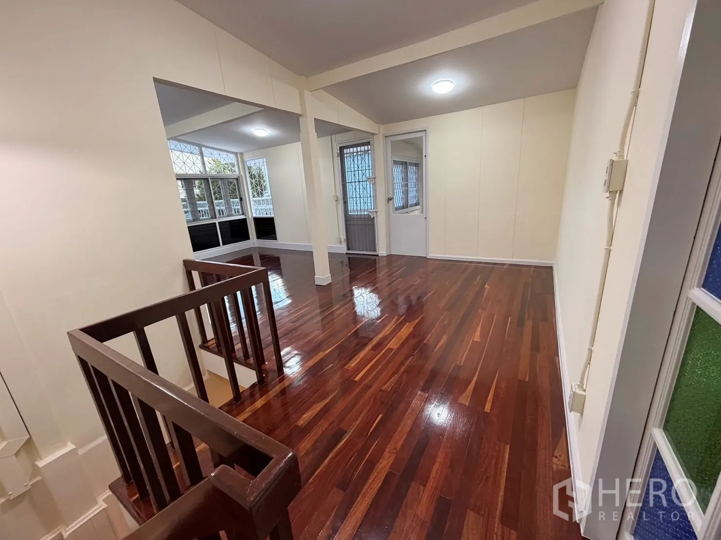 Property Image #4 for property HRE01554