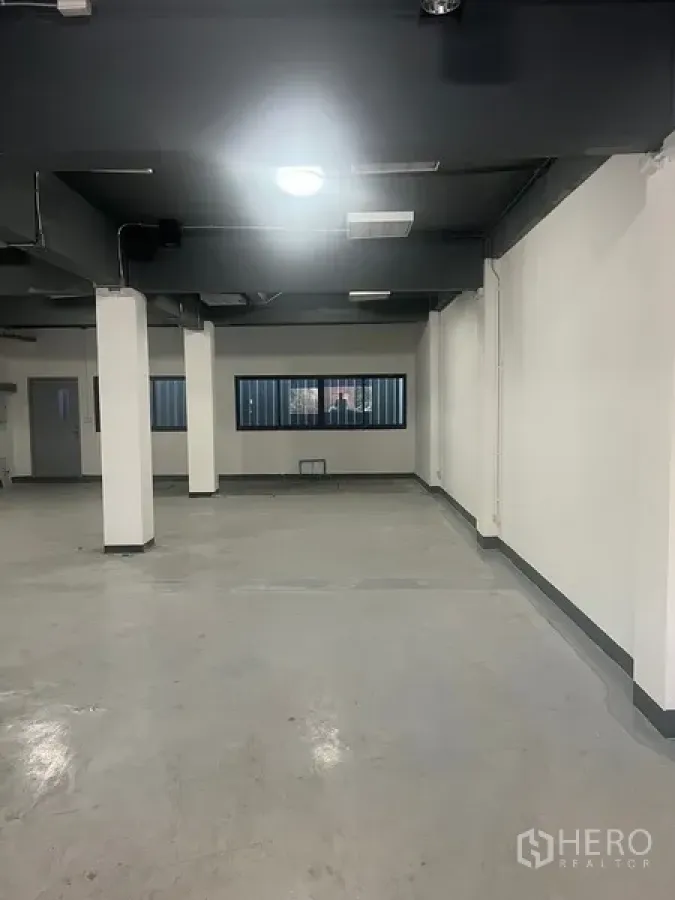 Featured image for For rent Retail Space 118 sqm in Phra Khanong Nuea, Watthana, Bangkok BTS Phra Khanong