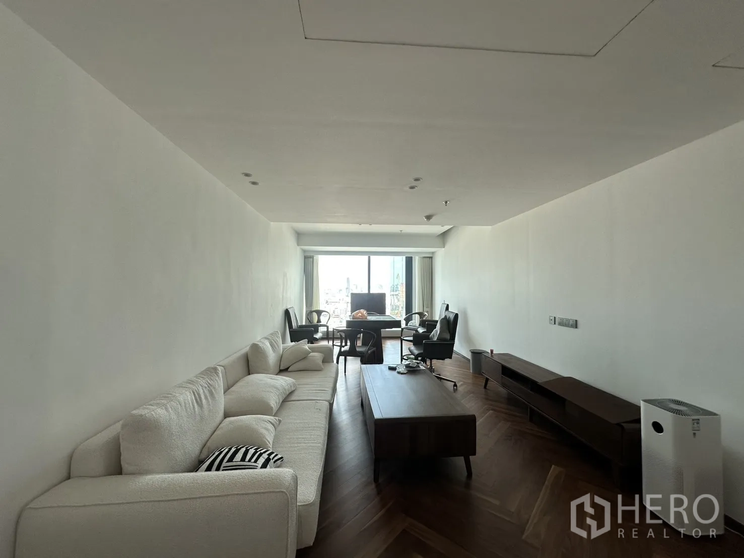 Property Image #21 for property HRE01583