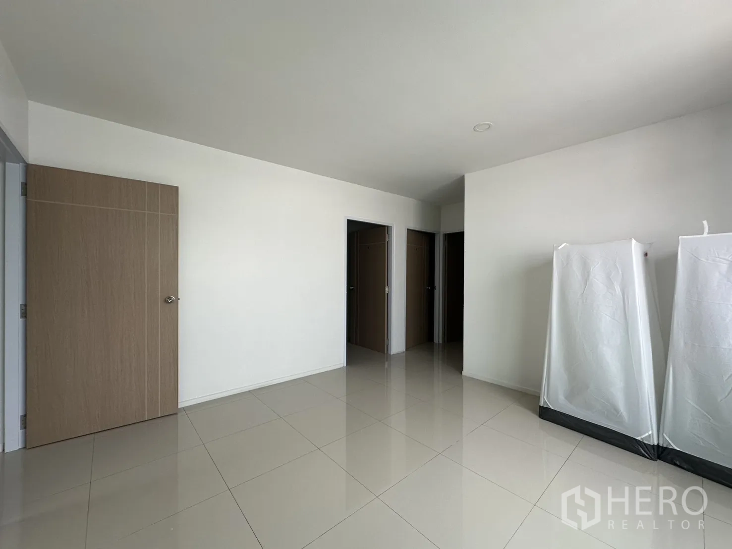 Property Image #10 for property HRE00454