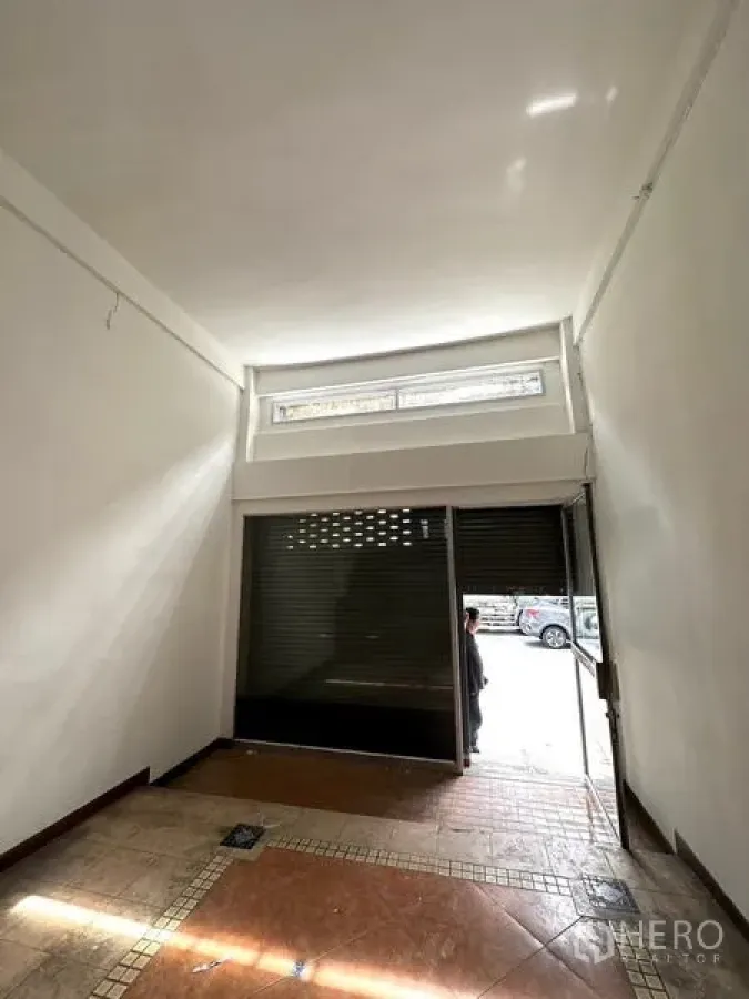 Featured image for 出租 店屋 280 平方米 在 克隆丹努阿 瓦塔纳 曼谷 BTS 埃卡迈
