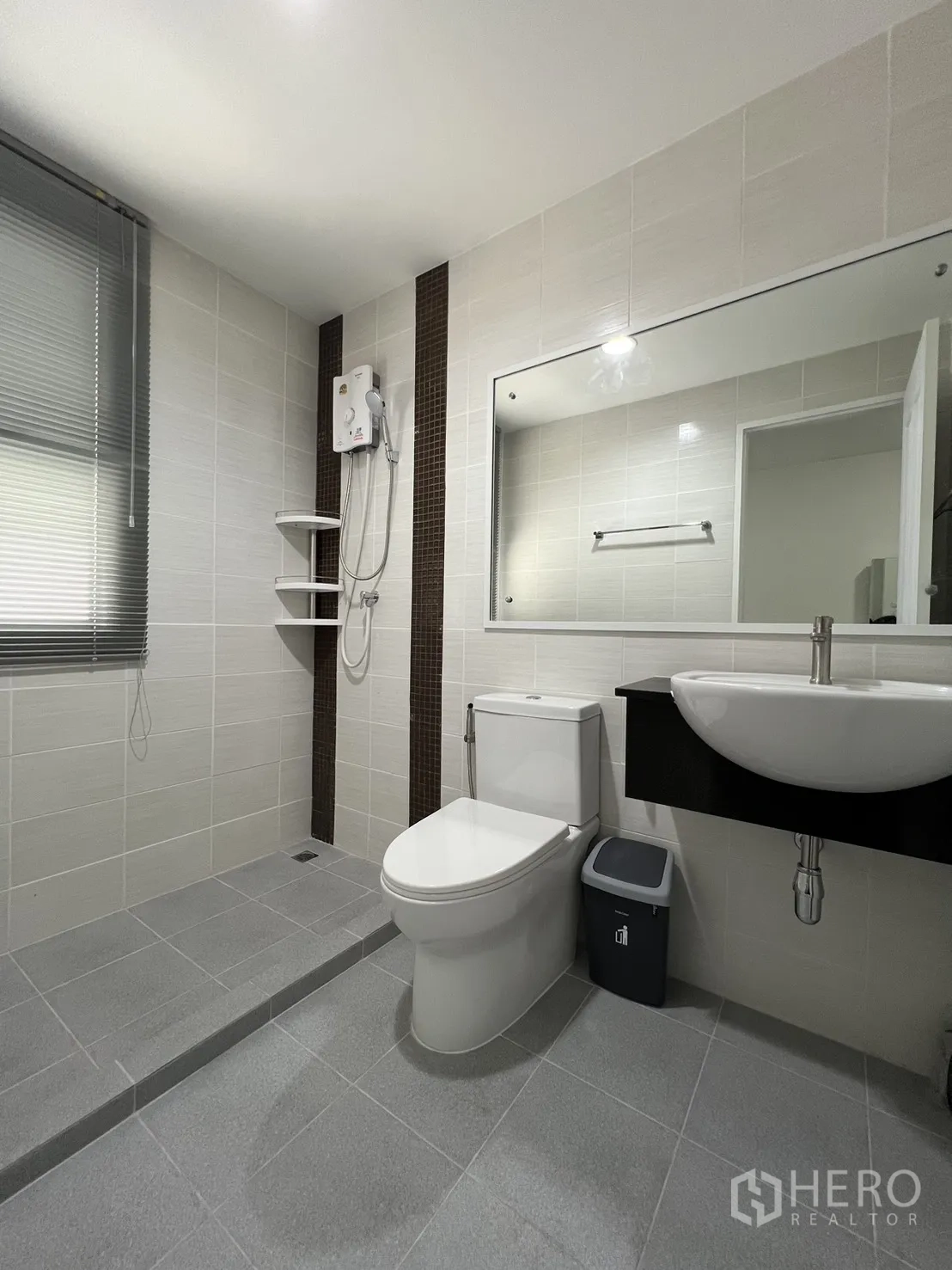 Property Image #12 for property HRE00453
