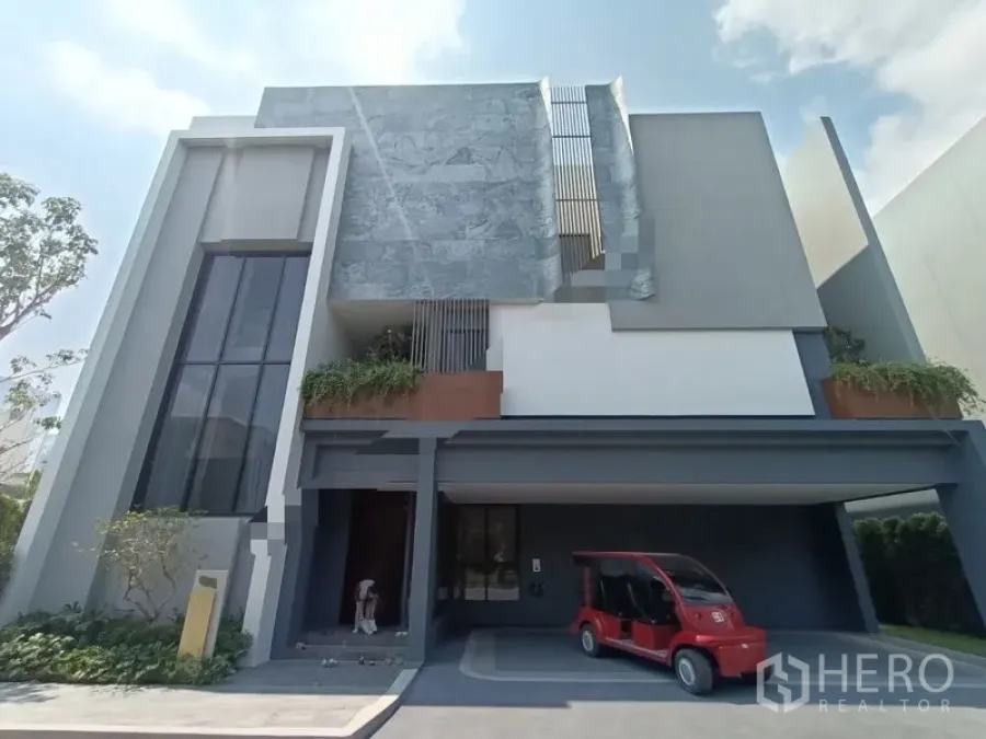 Featured image for For sale 4 Bedroom Detached House in Bang Kapi, Bangkok
