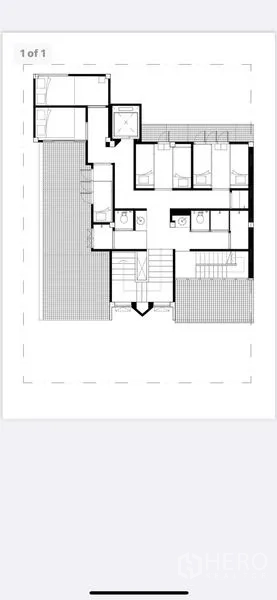 Shophouse for rent in Pathum Wan, Bangkok - Top floor plan with bedrooms arranged around terraces and shared baths.