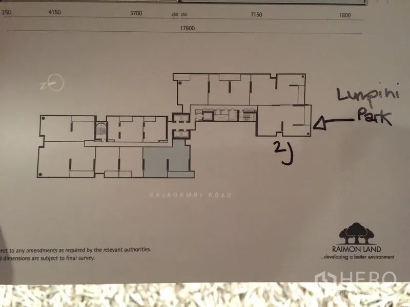 Condominium for rent or sale in Pathum Wan, Bangkok - Building floor plate indicating unit position facing Lumpini Park