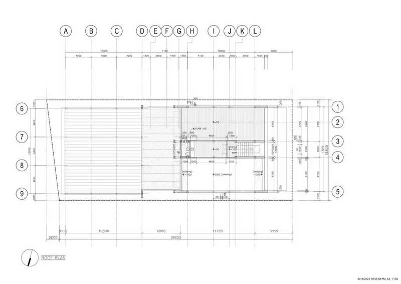 Home Office for rent or sale - Roof plan depicting terrace and service zones.
