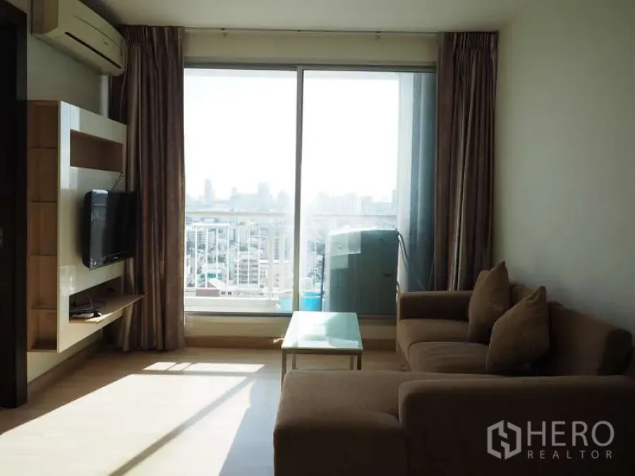 Featured image for For rent 2 Bedroom Condominium in Rhythm Ratchada in Samsen Nok, Huai Khwang, Bangkok
