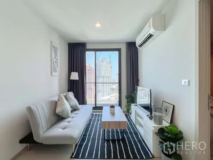 Featured image for For rent or sale 1 Bedroom Condominium in Rhythm Sukhumvit 42 in Phra Khanong, Khlong Toei, Bangkok BTS Ekkamai