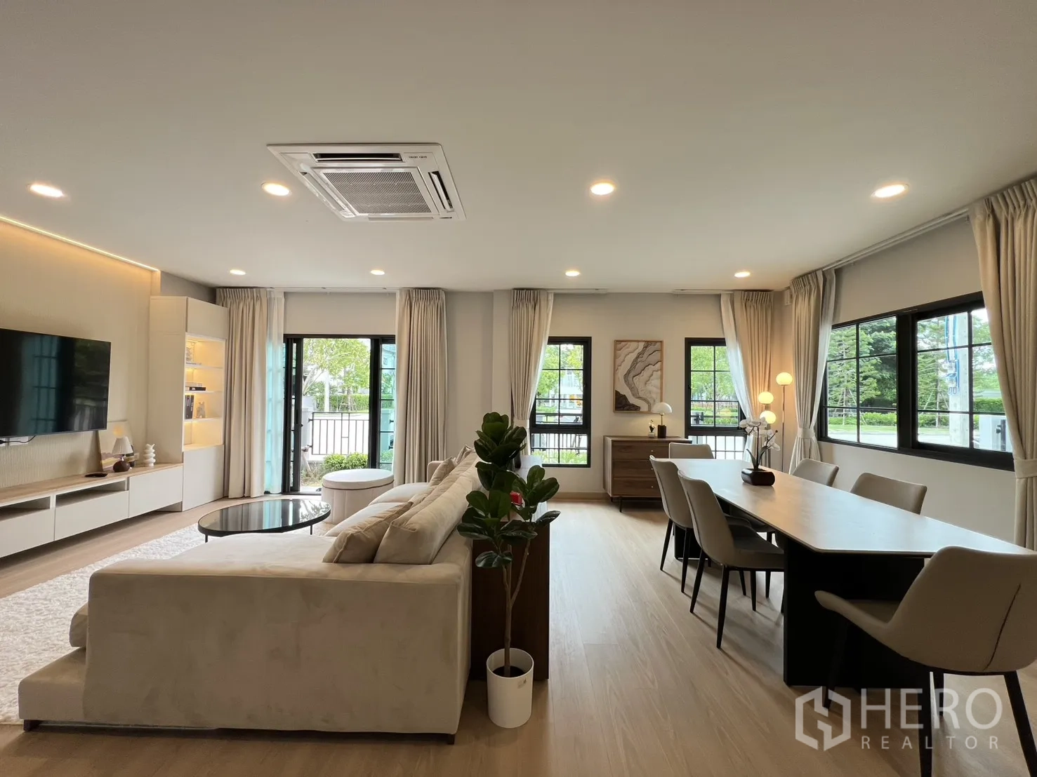 Featured image for 出租 4 卧室 独栋房屋 在 Centro Bangna (邦纳中心) 在 邦卡奥 邦普利 北榄府