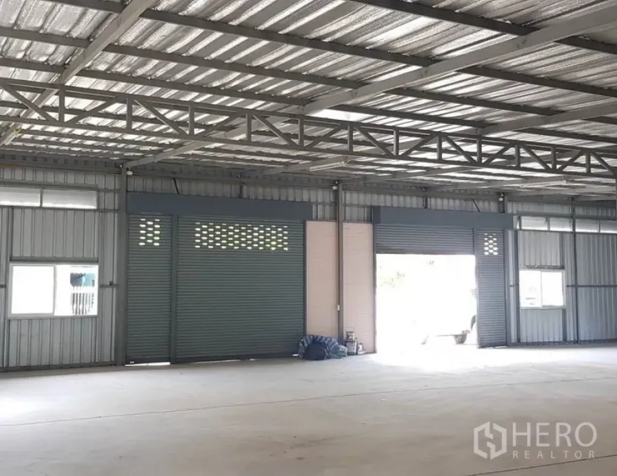 Featured image for For rent Warehouse 450 sqm in Mueang Pathum Thani, Pathum Thani