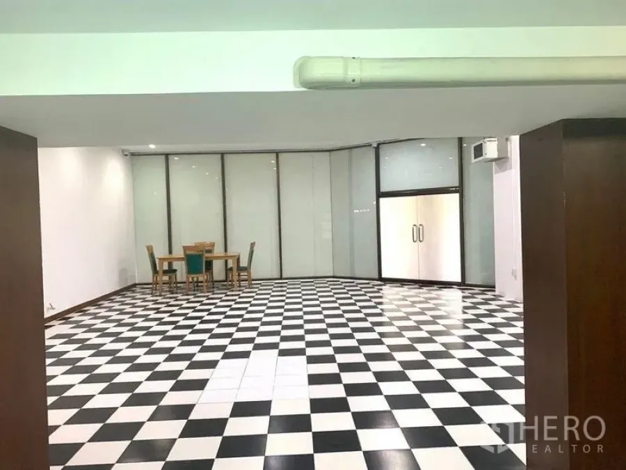 Featured image for For rent Retail Space 120 sqm in Khlong Tan Nuea, Watthana, Bangkok BTS Thonglor
