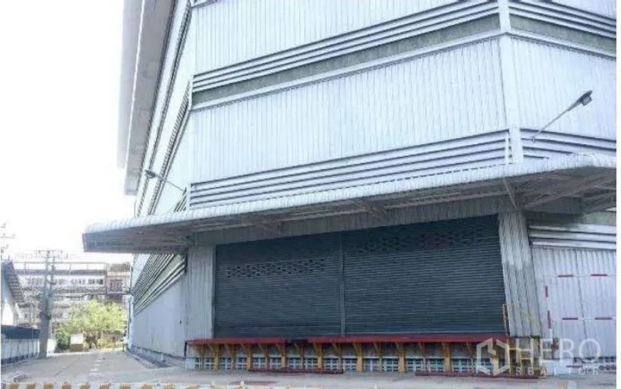 Featured image for For rent Warehouse 22500 sqm in Samrong Tai, Phra Pradaeng, Samut Prakan BTS Pu Chao