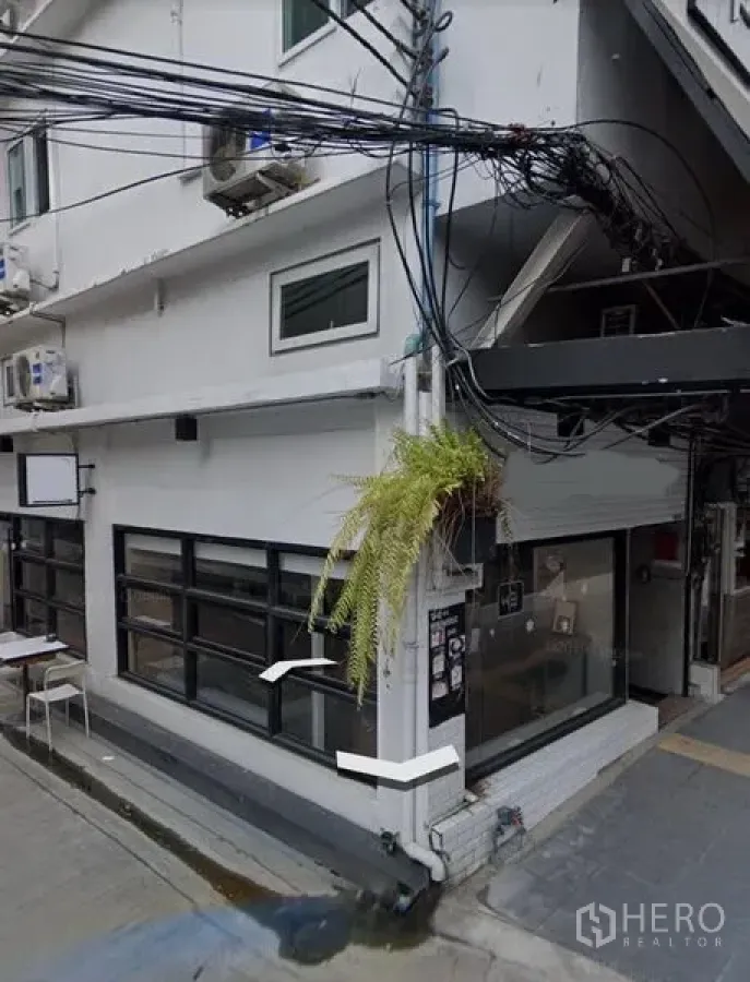 Featured image for For rent Shophouse 480 sqm in Phra Khanong, Khlong Toei, Bangkok BTS Phra Khanong
