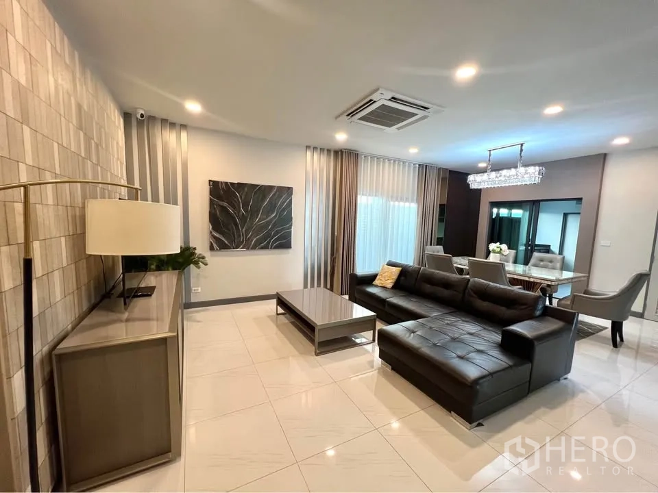 Property Image #29 for property HRE00578