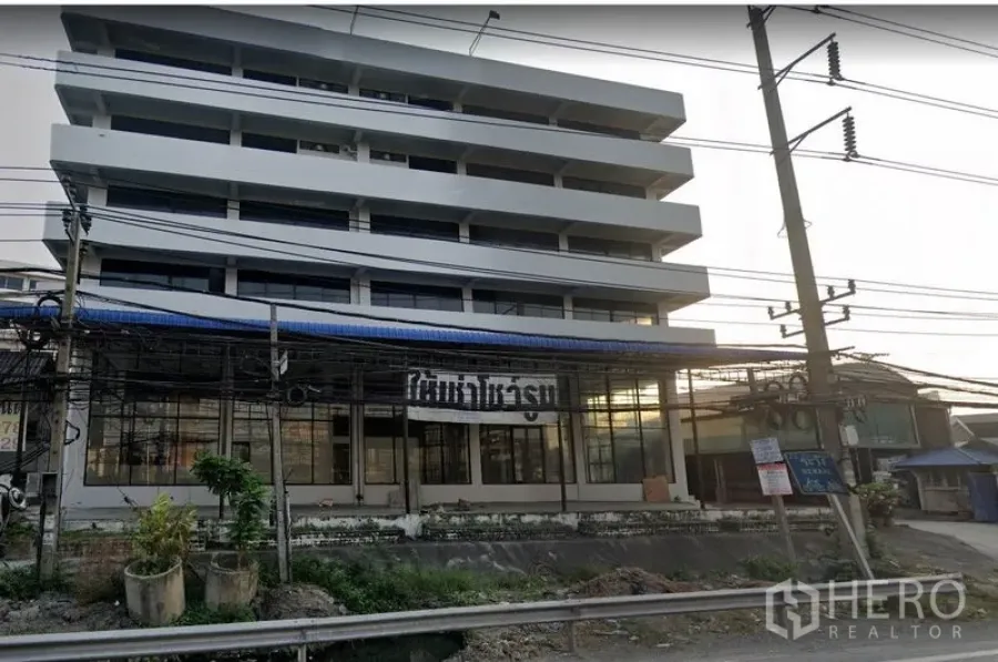 Featured image for For rent Retail Space 750 sqm in Bang Na, Bangkok