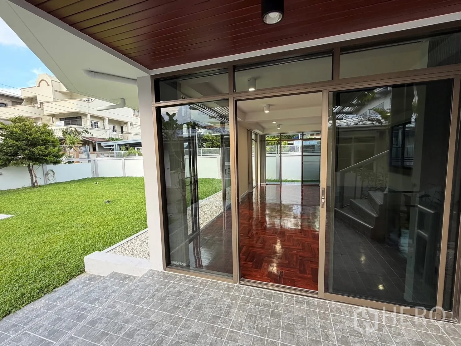 Property Image #10 for property HRE01554