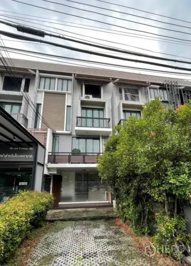 Featured image for For rent 4 Bedroom Townhouse in Suan Luang, Suan Luang, Bangkok BTS On Nut