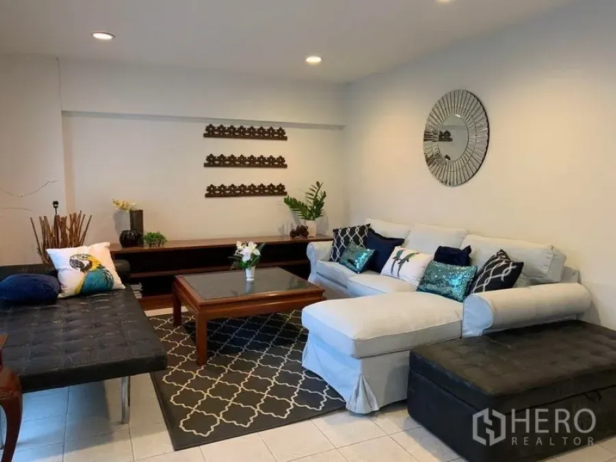 Featured image for For rent 3 Bedroom Townhouse in Kiarti Thanee City Mansion in Khlong Toei Nuea, Watthana, Bangkok BTS Phrom Phong