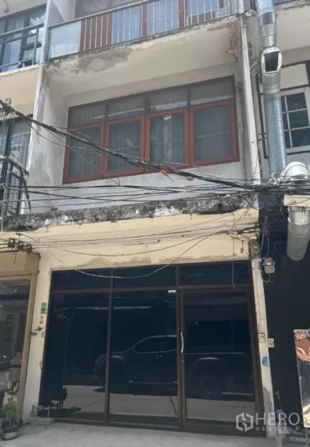 Featured image for 出租 店屋 150 平方米 在 帕卡侬努阿 瓦塔纳 曼谷 BTS 帕卡农