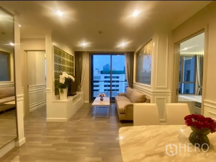 Featured image for For rent 2 Bedroom Condominium in Thung Wat Don, Sathon, Bangkok BTS Chong Nonsi
