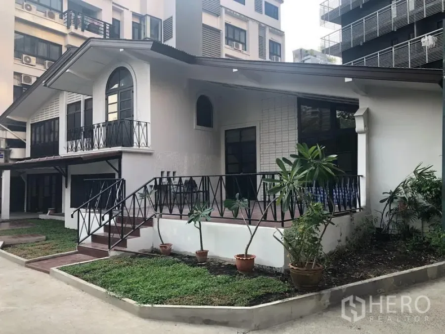 Featured image for For rent Home Office 350 sqm in Khlong Tan Nuea, Watthana, Bangkok BTS Phra Khanong