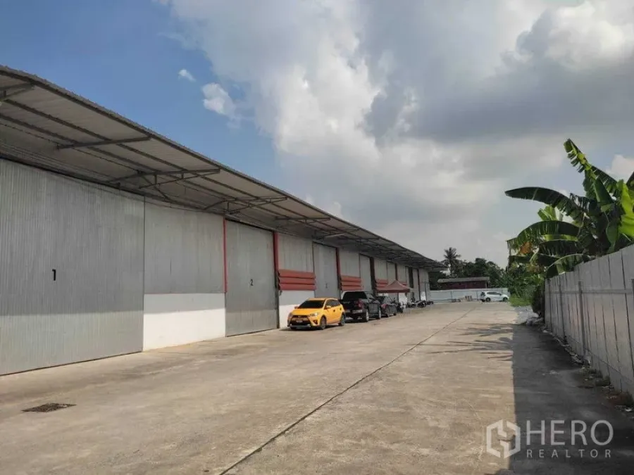 Featured image for For rent Warehouse 350 sqm in Bang Luang, Mueang Pathum Thani, Pathum Thani