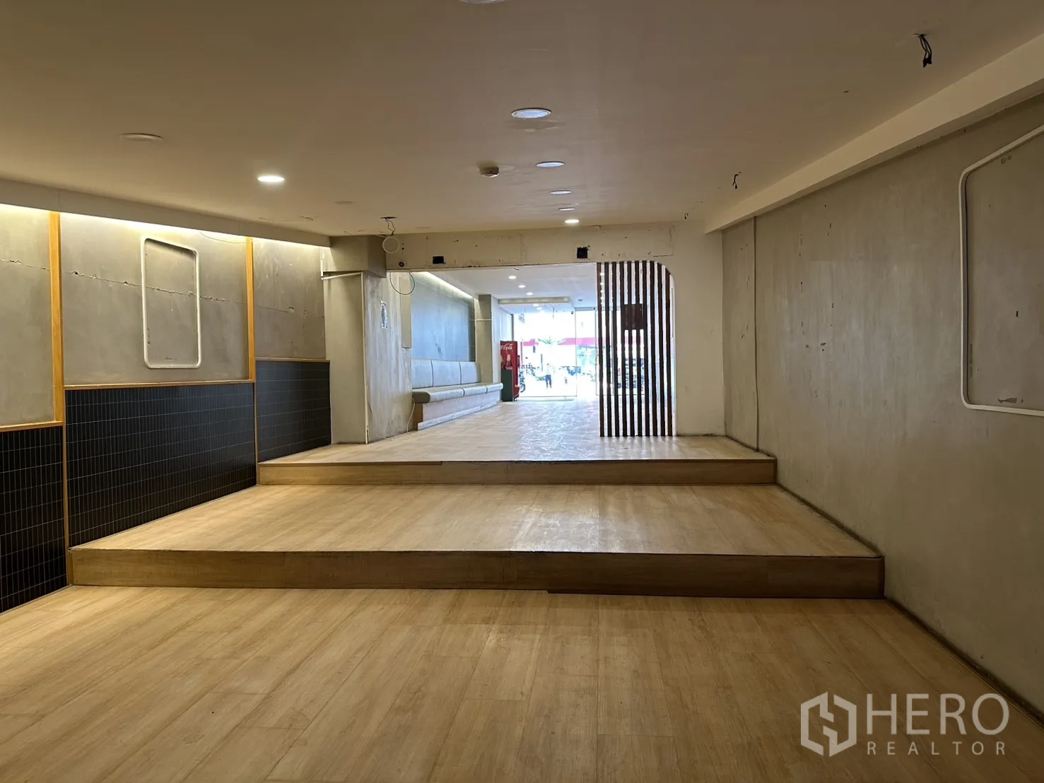 Property Image #10 for property HRE00322
