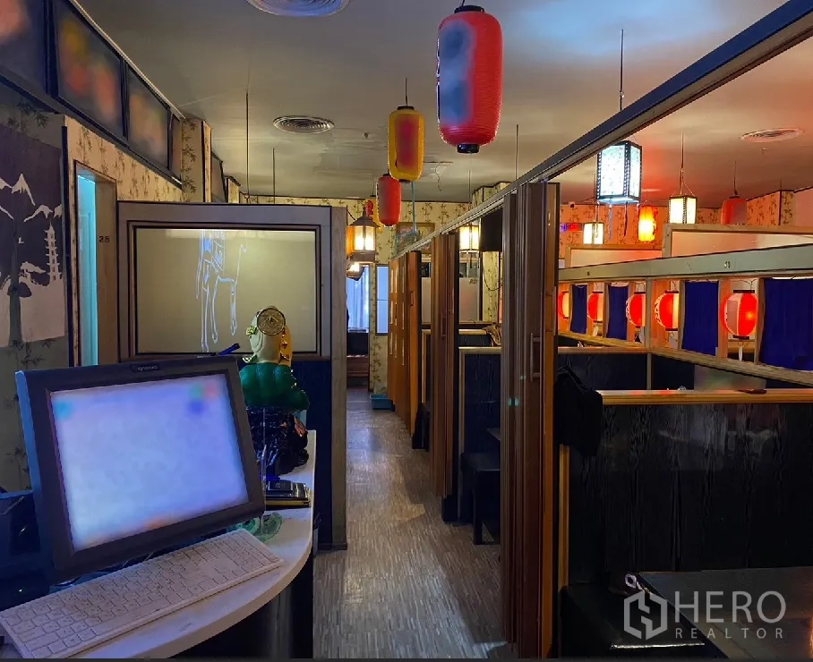 Retail Space for rent in Watthana, Bangkok - Corridor of private dining cubicles with red lanterns and a POS counter