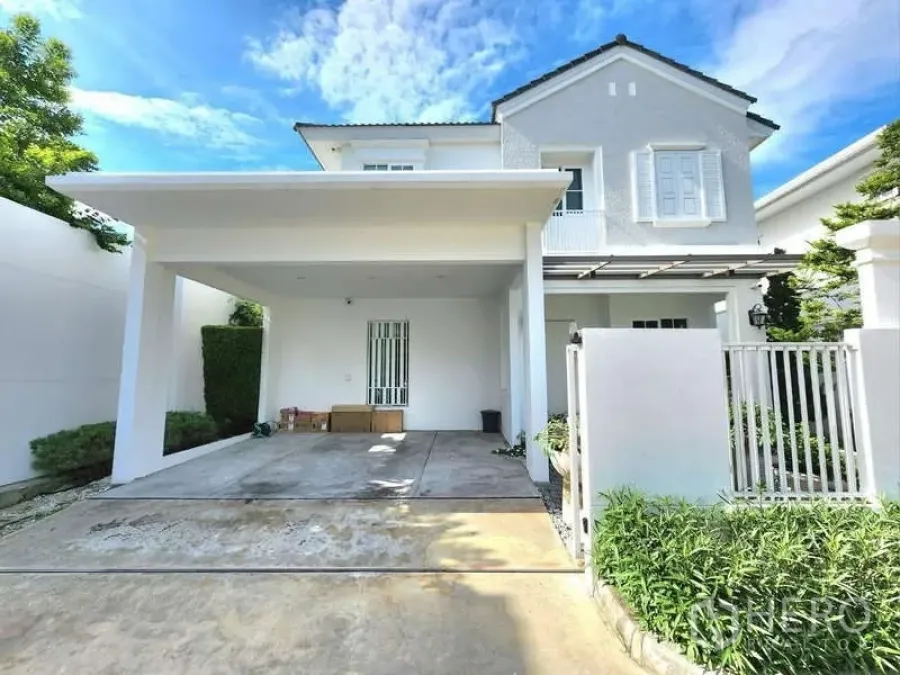 Detached House for rent or sale in Bang Phli, Samut Prakan - Two-storey detached house exterior with covered carport and front gate in Bang Phli.