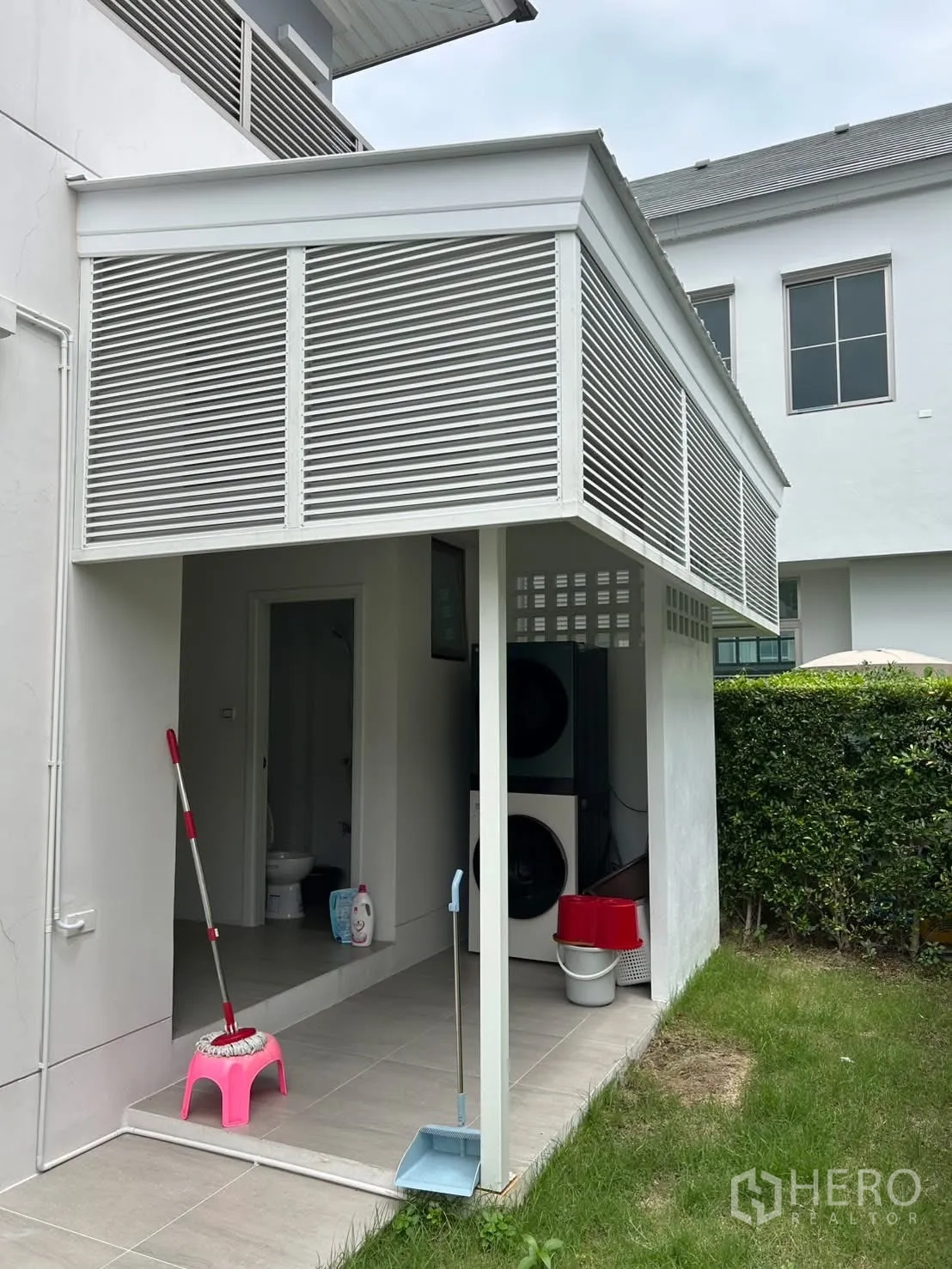 Property Image #18 for property HRE00104