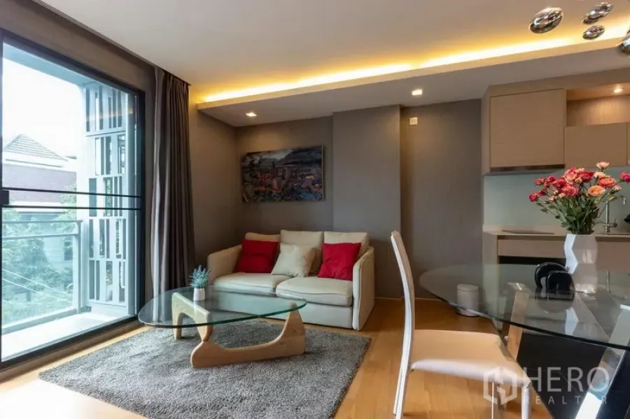 Featured image for For rent or sale 1 Bedroom Condominium in Via Botani in Khlong Tan Nuea, Watthana, Bangkok BTS Thonglor