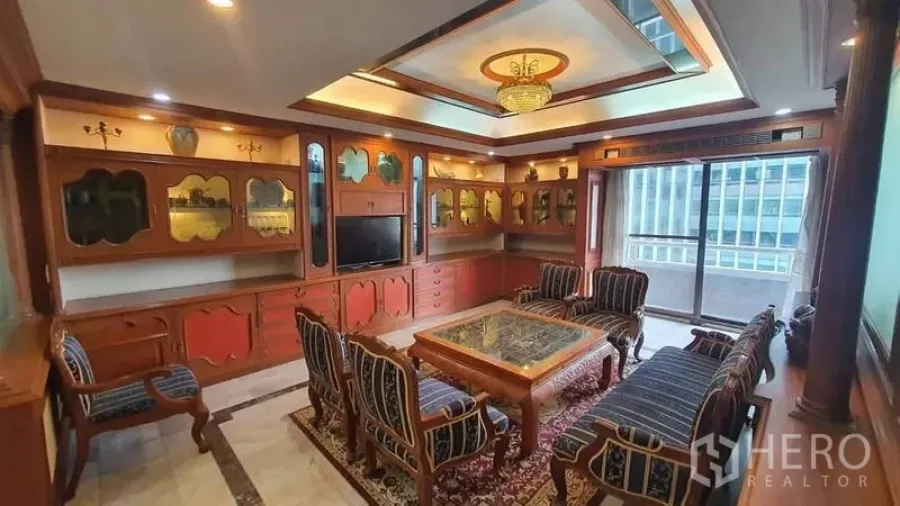 Featured image for For rent or sale 3 Bedroom Condominium in Phra Khanong Nuea, Watthana, Bangkok BTS Asok