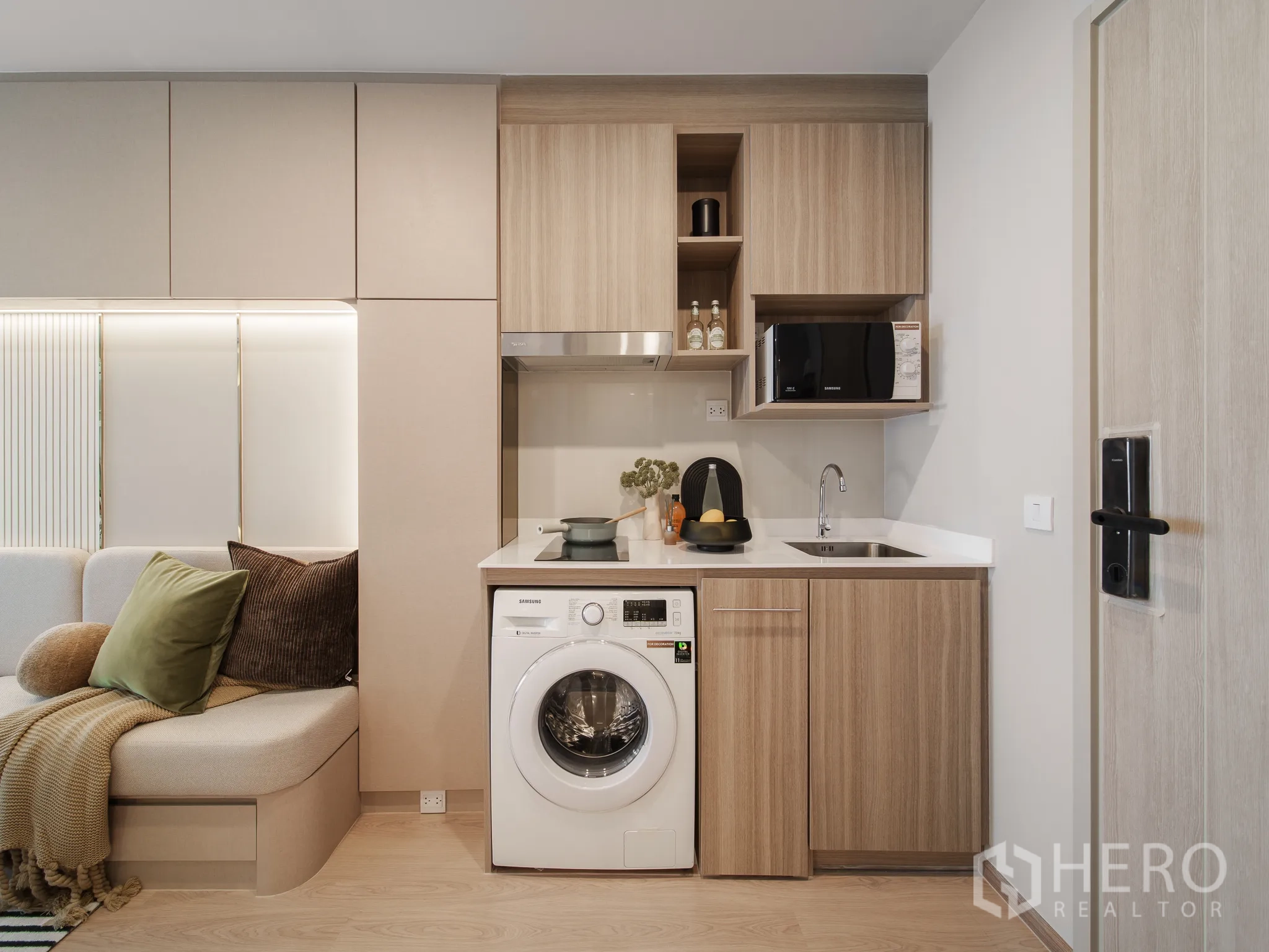 Property Image #4 for property HRE00605