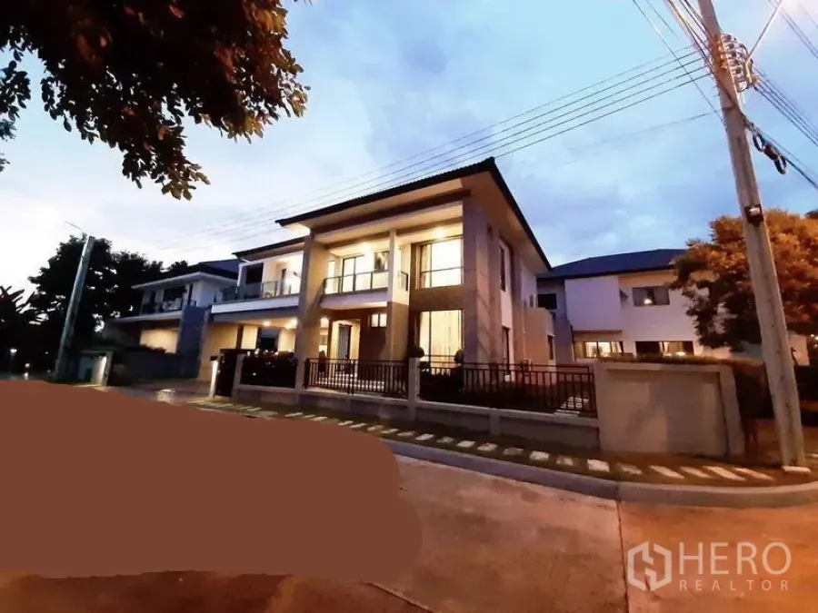 Featured image for For rent 5 Bedroom Detached House in The City Pattanakarn in Prawet, Prawet, Bangkok