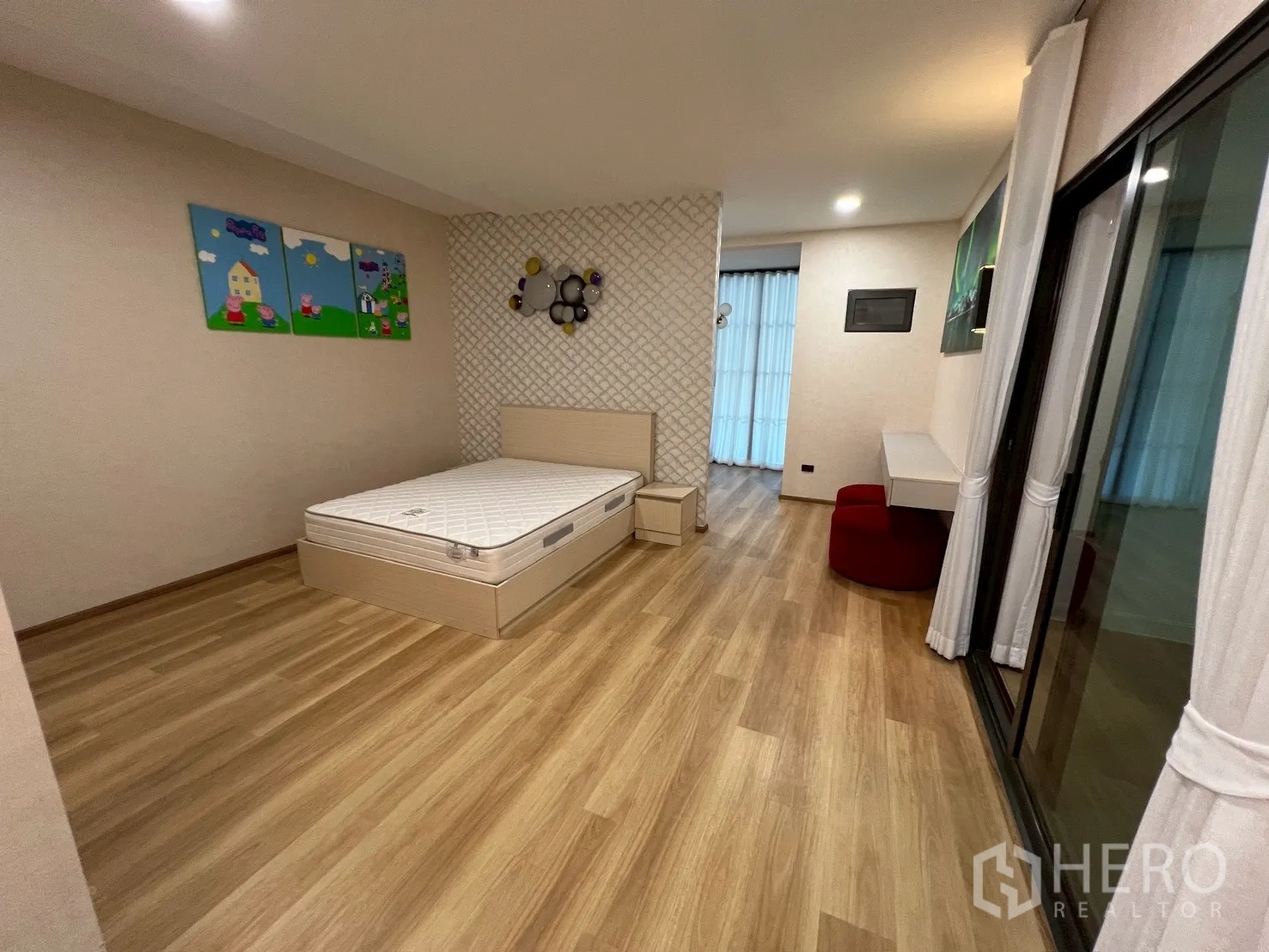 Property Image #21 for property HRE00829