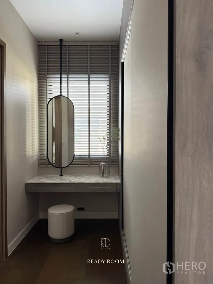 Property Image #2 for property HRE00876