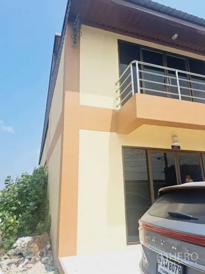 Featured image for For rent Warehouse 450 sqm in Mueang Samut Prakan, Samut Prakan