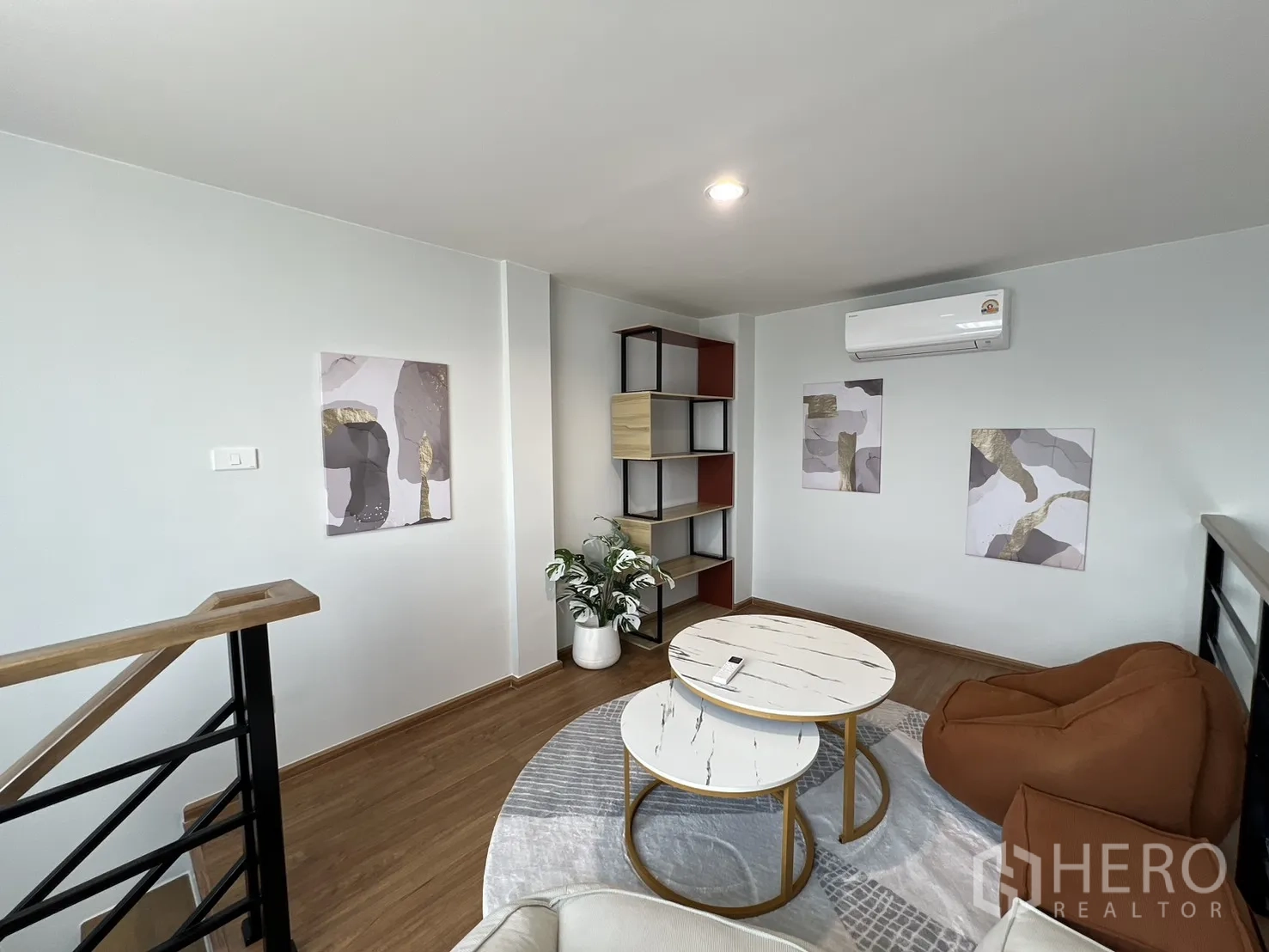 Property Image #25 for property HRE00412