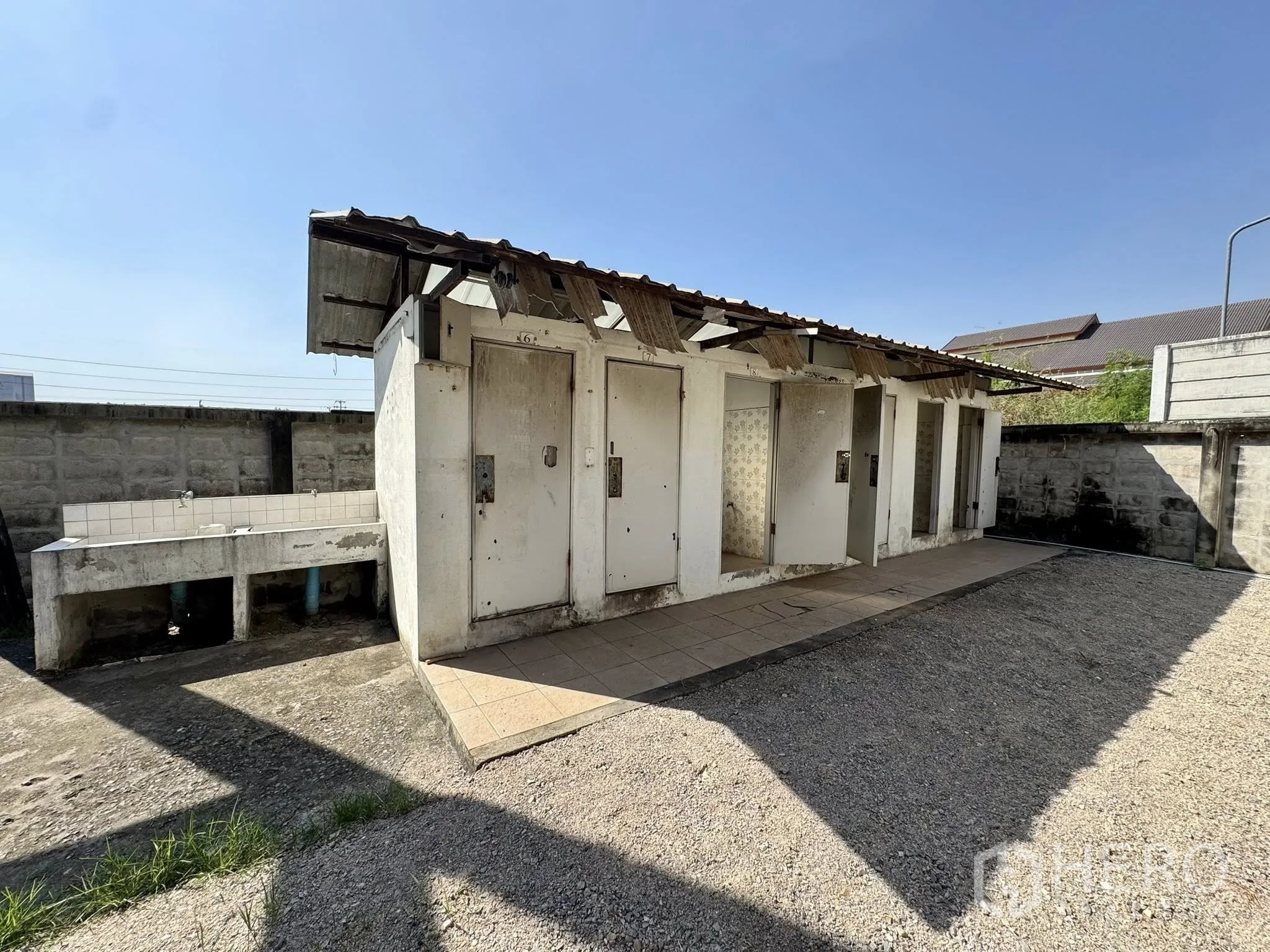 Property Image #24 for property HRE00234