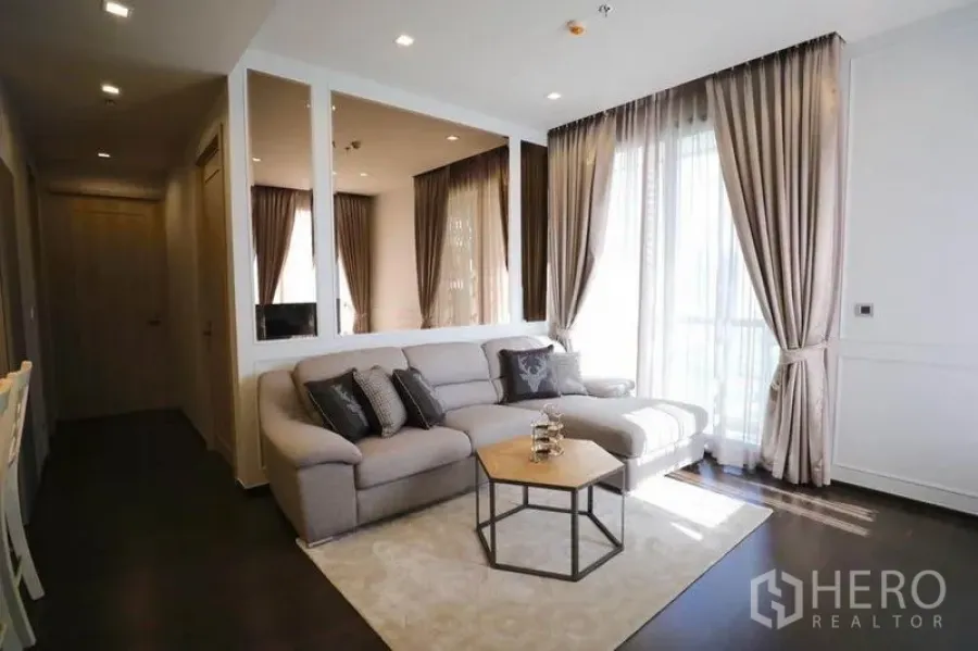 Featured image for For rent 2 Bedroom Condominium in The XXXIX by Sansiri in Khlong Toei Nuea, Watthana, Bangkok BTS Phrom Phong