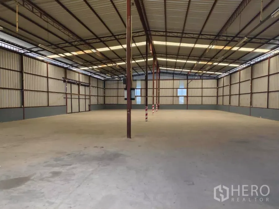 Featured image for For rent Warehouse 550 sqm in Prawet, Prawet, Bangkok