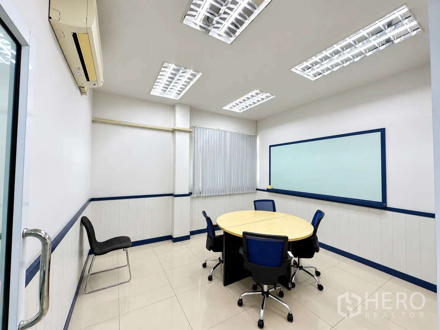 Property Image #26 for property HRE01578