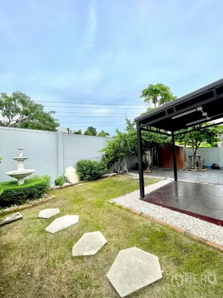 Detached House for rent in Prawet, Bangkok - Large private garden with stepping stones, fountain and a shaded gazebo deck.