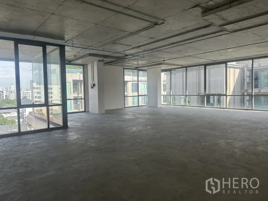 Featured image for For rent Office Space 489 sqm in Phra Khanong Tai, Phra Khanong, Bangkok BTS Punnawithi