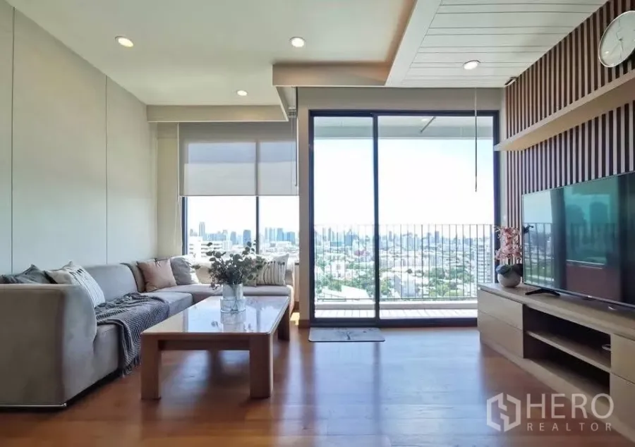 Featured image for For rent 4 Bedroom Condominium in Parco Condominium in Thung Maha Mek, Sathon, Bangkok BTS Chong Nonsi